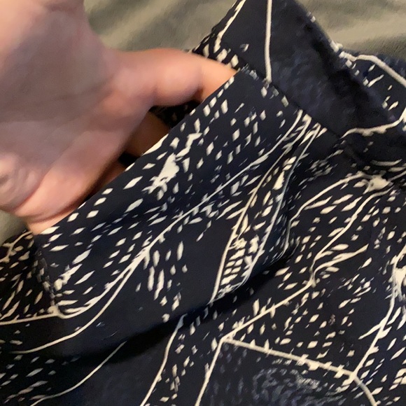 Mossimo Shorts - Picture 3 of 4